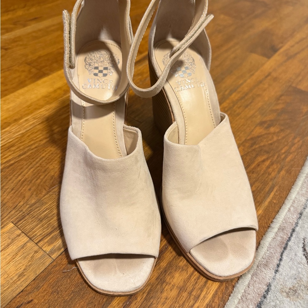 Vince Camuto Wedges